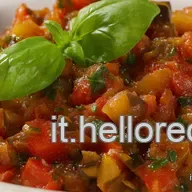 Caponata Siciliana: La Ricetta Autentica che Profuma d'Estate