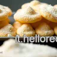 Fiocchi di Neve: Napoli's Cloud Puffs, Made Easy!