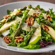 Insalata Primavera di Stagione con Noci