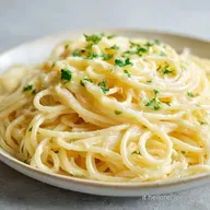 Pasta al Formaggio Cremosa con Yogurt Greco